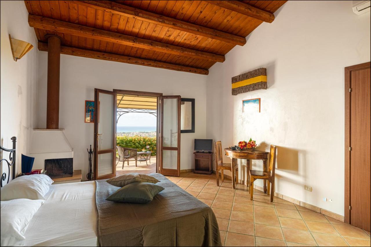 Solemar Sicilia - Le Casette Di Calzata Campofelice Di Roccella Εξωτερικό φωτογραφία